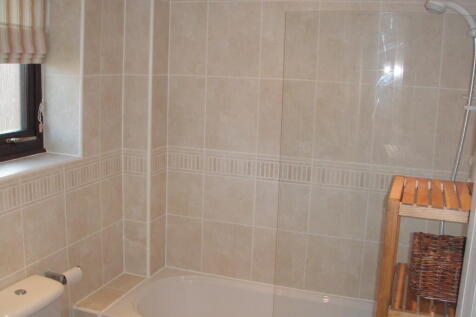 19 Walnut bath 2