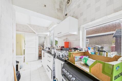 CAM03604G0-PR0099-STILL005.jpg