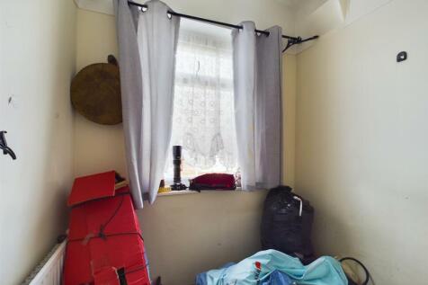 CAM01207G0-PR0342-STILL012.jpg