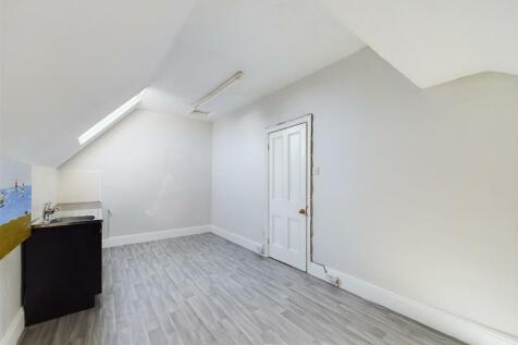 CAM03844G0-PR0084-STILL016.jpg