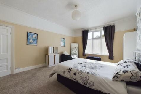 CAM03844G0-PR0084-STILL027.jpg