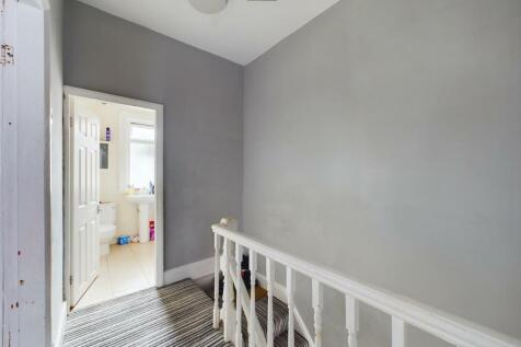 CAM03844G0-PR0089-STILL012.jpg