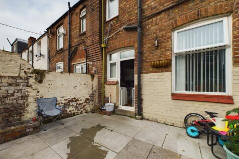 CAM03844G0-PR0089-STILL027.jpg