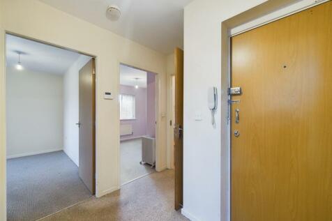 CAM03844G0-PR0113-STILL002.jpg