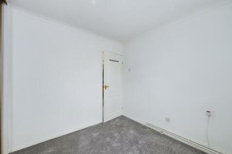 CAM03844G0-PR0114-STILL011.jpg