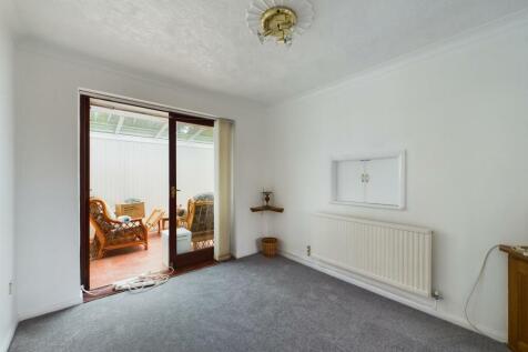CAM03844G0-PR0114-STILL020.jpg