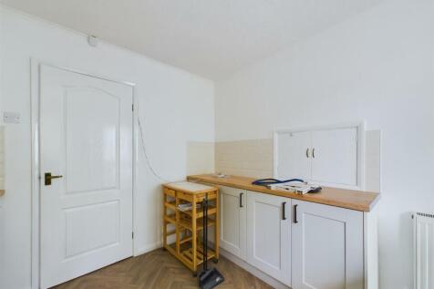 CAM03844G0-PR0114-STILL025.jpg
