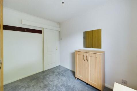 CAM03844G0-PR0114-STILL030.jpg