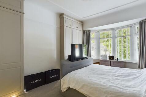 CAM03844G0-PR0138-STILL023.jpg