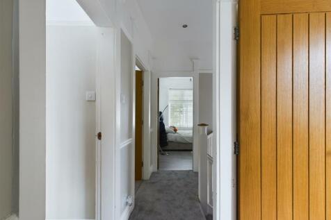 CAM03844G0-PR0138-STILL028.jpg