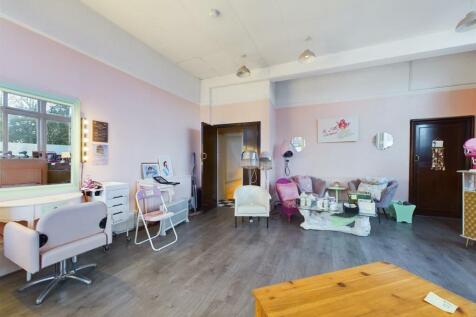 CAM03844G0-PR0156-STILL005.jpg