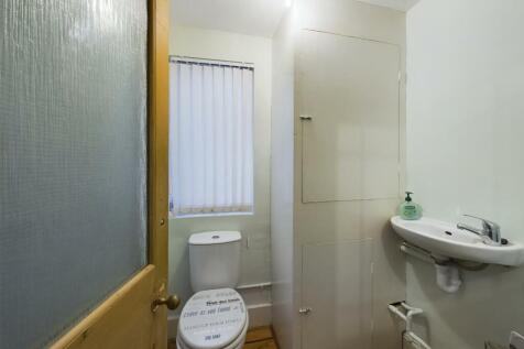 CAM04604G0-PR0004-STILL007.jpg