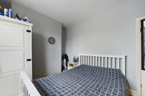 CAM03844G0-PR0197-STILL005.jpg