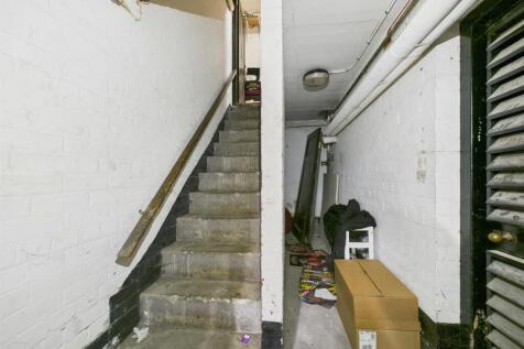 CAM04604G0-PR0036-STILL028.jpg