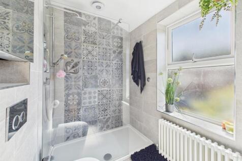 CAM03844G0-PR0259-STILL027.jpg