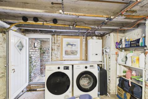 CAM03604G0-PR0025-STILL032.jpg