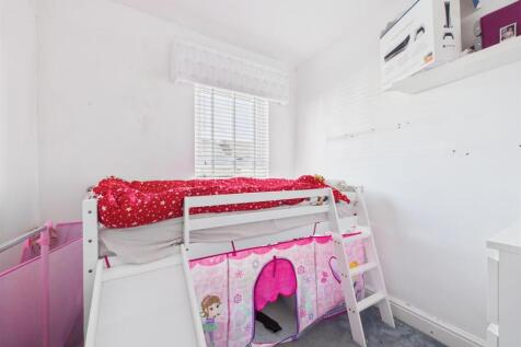 CAM03844G0-PR0271-STILL005.jpg