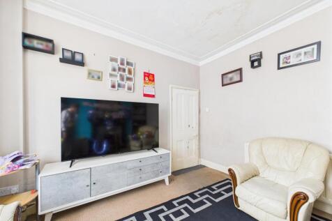 CAM03604G0-PR0044-STILL009.jpg