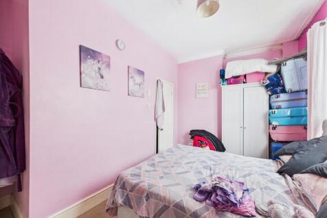 CAM03604G0-PR0044-STILL016.jpg