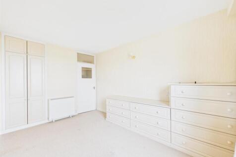 CAM03604G0-PR0060-STILL005.jpg