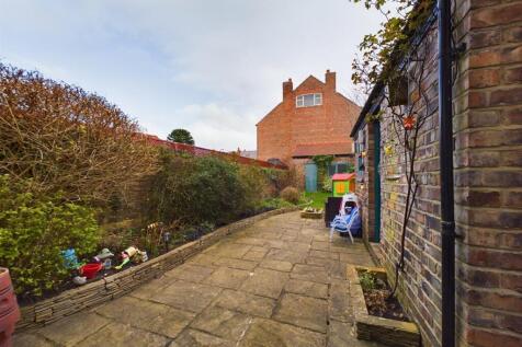 CAM01207G0-PR0343-STILL045.jpg