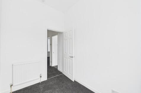 CAM03844G0-PR0304-STILL019.jpg