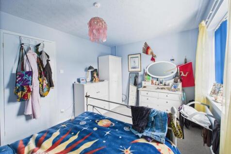 CAM03844G0-PR0314-STILL015.jpg