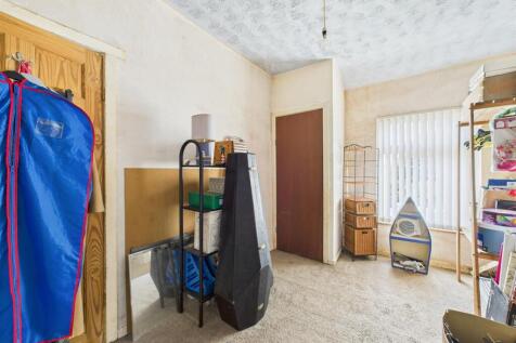 CAM03604G0-PR0130-STILL027.jpg