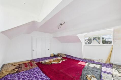 CAM03604G0-PR0111-STILL057.jpg