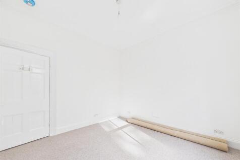 CAM03604G0-PR0146-STILL010.jpg