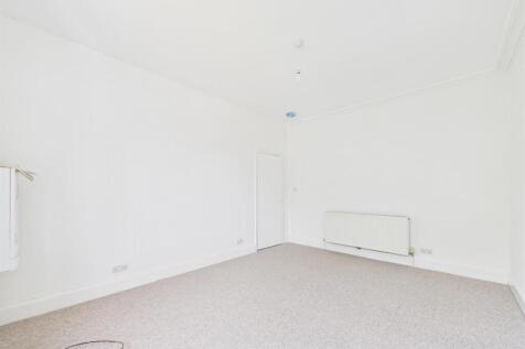 CAM03604G0-PR0146-STILL017.jpg