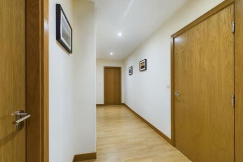 CAM03844G0-PR0091-STILL034.jpg
