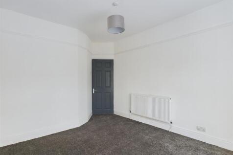 CAM03844G0-PR0145-STILL029.jpg