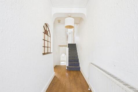 CAM03604G0-PR0034-STILL006.jpg