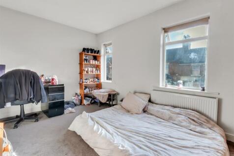 Bedroom One.jpg