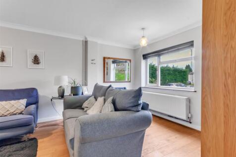 Sitting Room 2.jpg