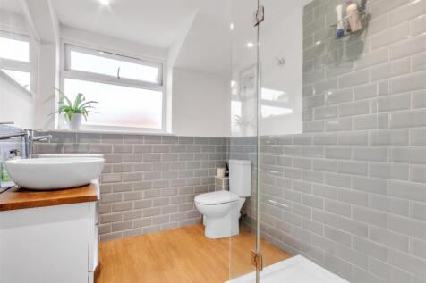 Ensuite.jpg