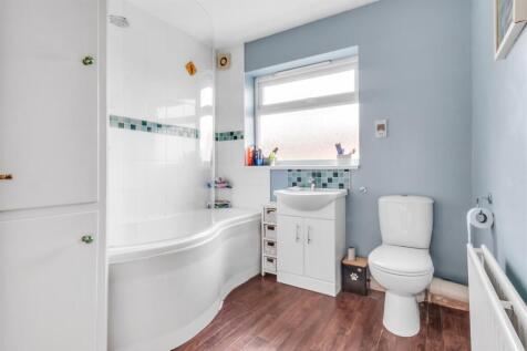 Bathroom.jpg