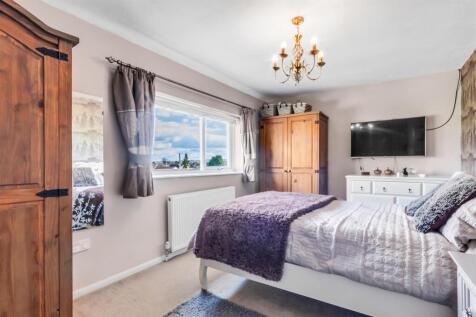 Bedroom One.jpg