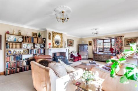 Sitting Room 2.jpg