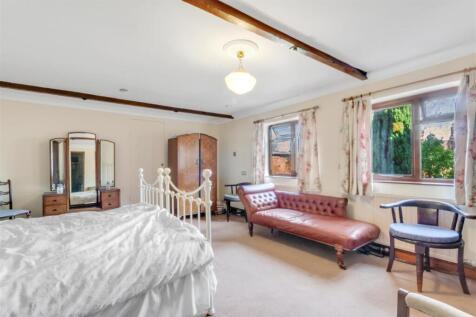 Bedroom One.jpg