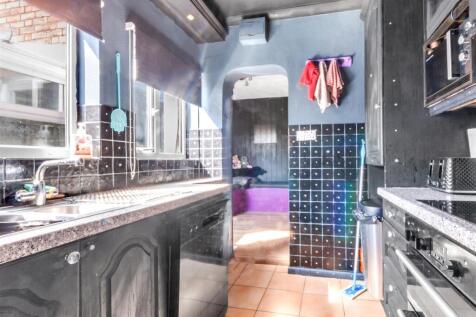 Kitchen 2 bl.jpg