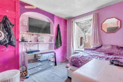 Bedroom Two bl.jpg