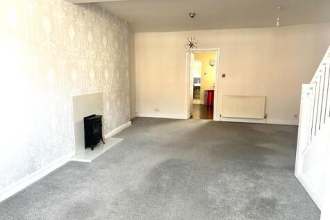27 North Road Living.jpg