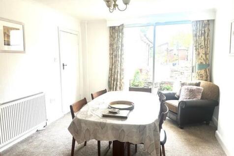 19 Collinsfield Dining 2.jpg