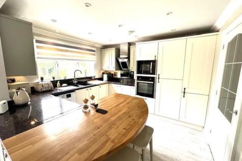 6 legion kitchen.jpg