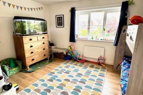 6 Jubilee Walk Bedroom Two.jpg