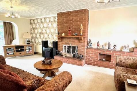 10 Dovecote Living.jpg