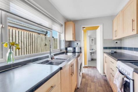 Kitchen 2.jpg