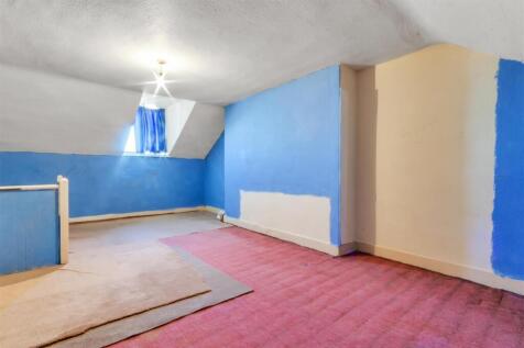 Attic Room.jpg